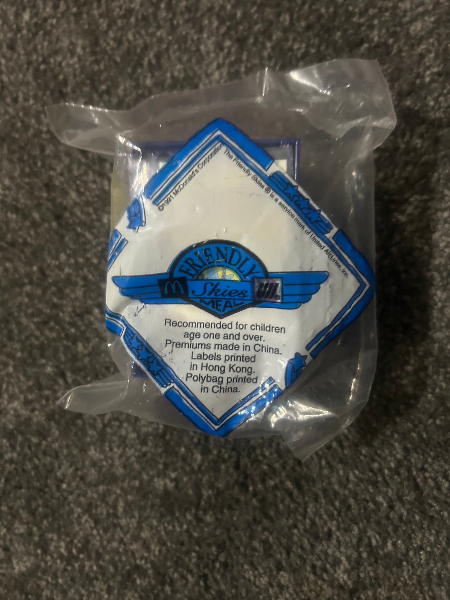 Mcdonald's Friendly Skies Plane and Hangar Meal Toy United Airlines