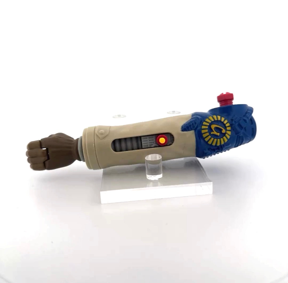 Inspector Gadget Arm Grabber